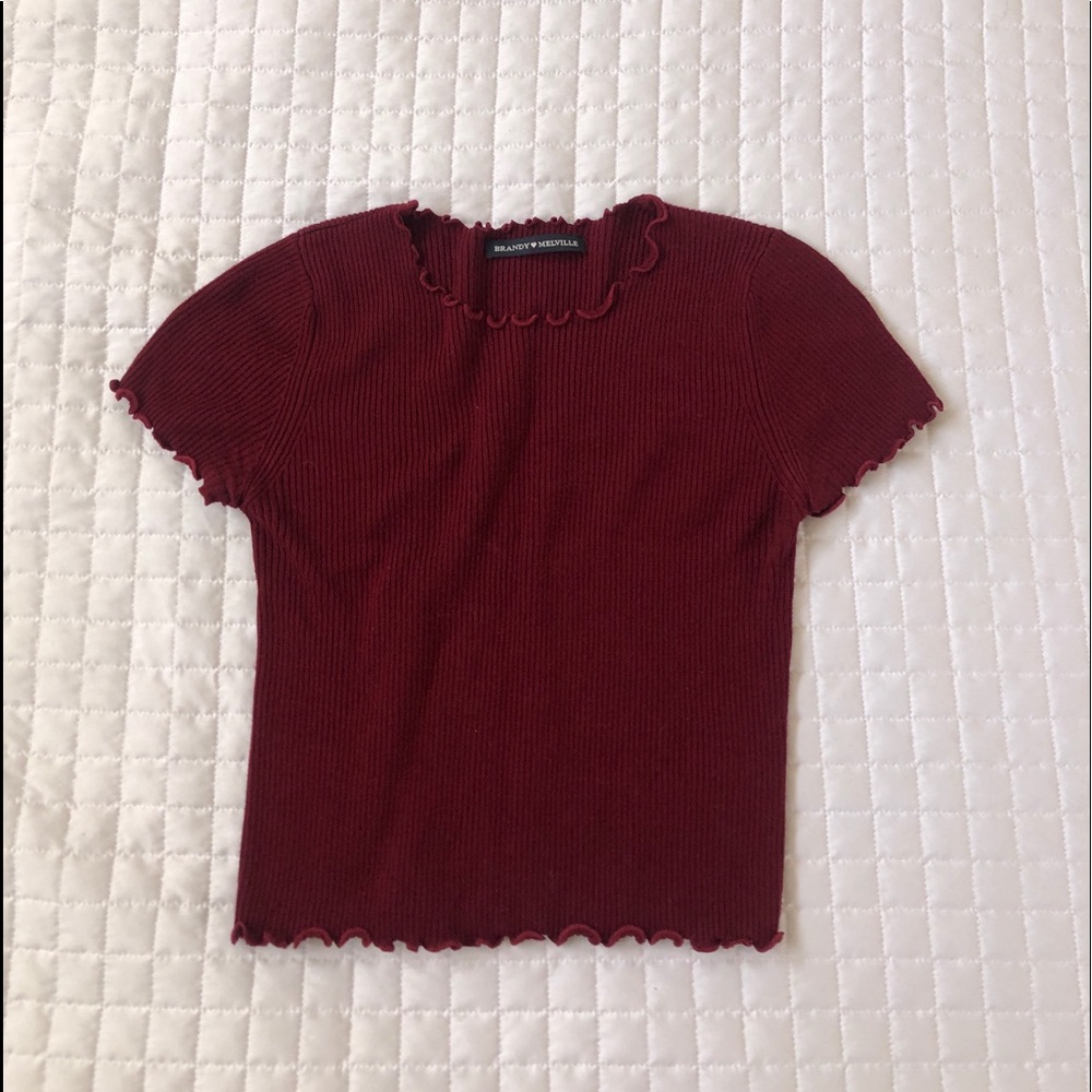 BRANDY MELVILLE T SHIRT